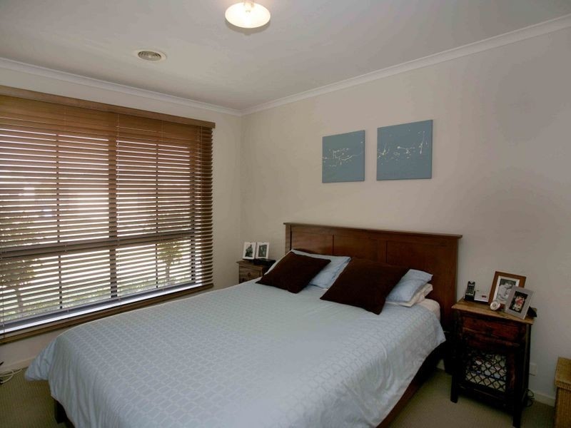 73 Harrington Drive, Narre Warren South VIC 3805