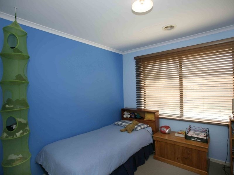 73 Harrington Drive, Narre Warren South VIC 3805