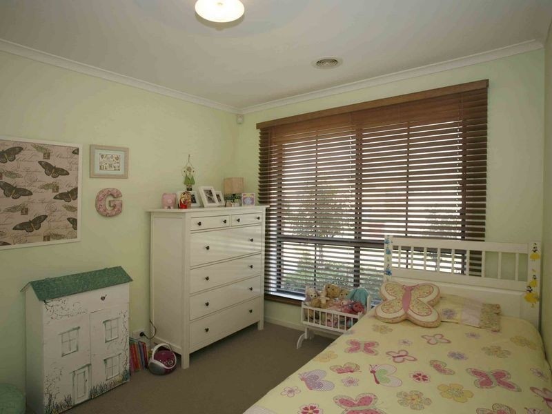 73 Harrington Drive, Narre Warren South VIC 3805