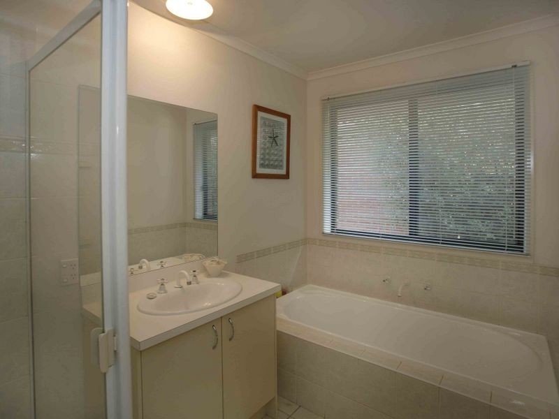 73 Harrington Drive, Narre Warren South VIC 3805