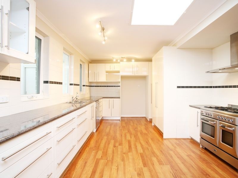 6 Bellbird Avenue, Harkaway VIC 3806