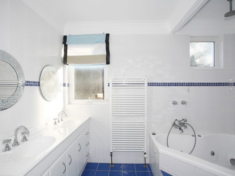 6 Bellbird Avenue, Harkaway VIC 3806