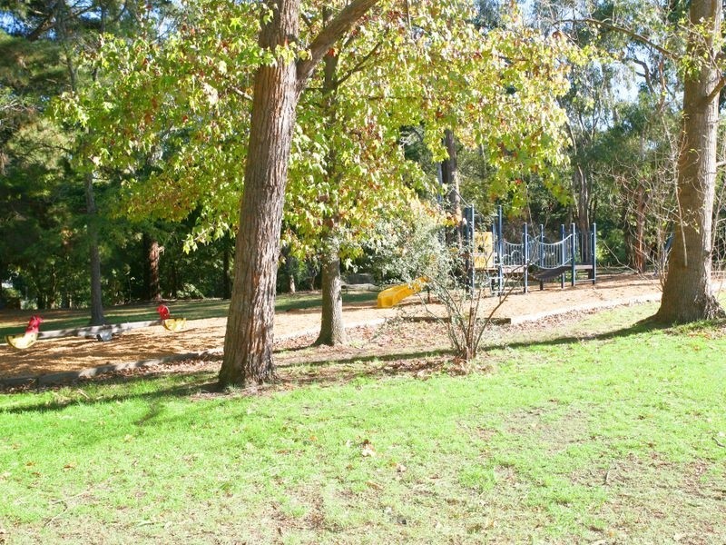 6 Bellbird Avenue, Harkaway VIC 3806