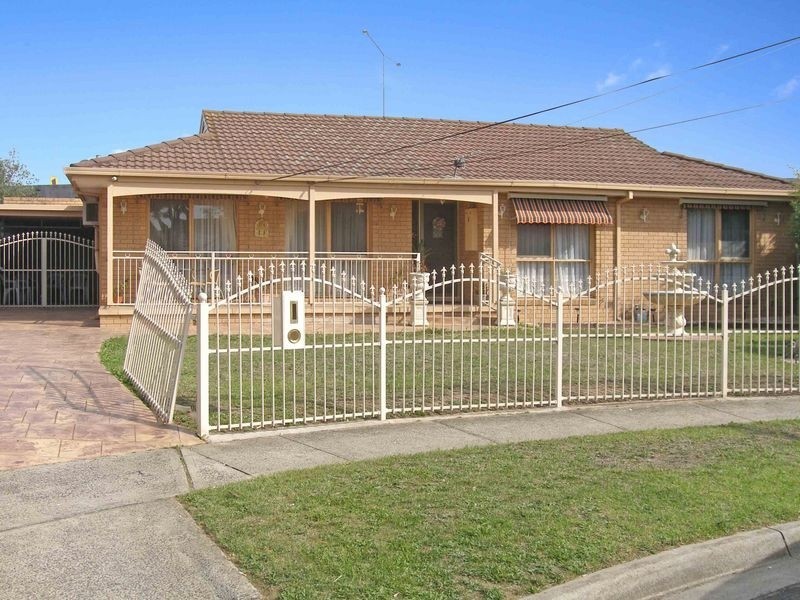 5 Hill Court, Dandenong North VIC 3175