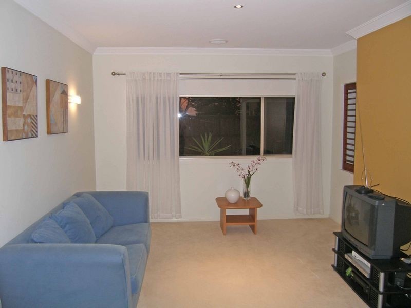 9 St Annes Crescent, Berwick VIC 3806