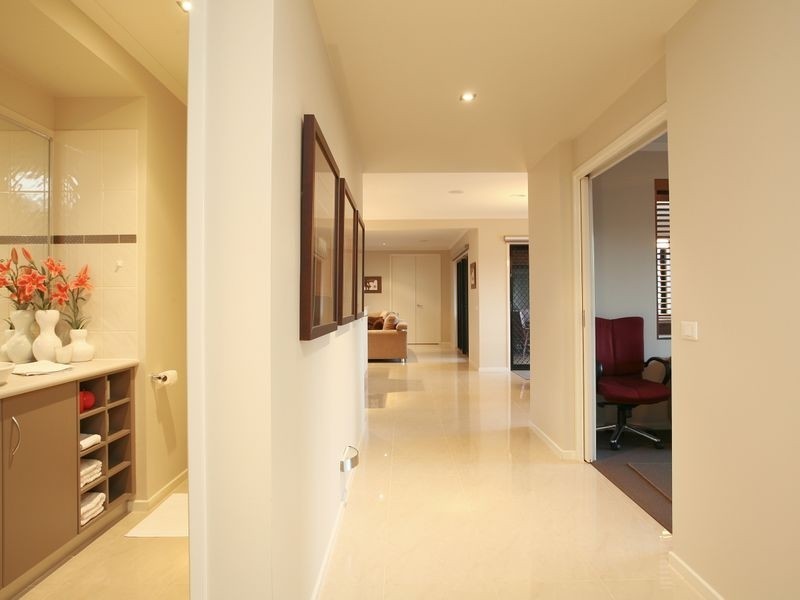 39 Lorikeet Drive, Berwick VIC 3806