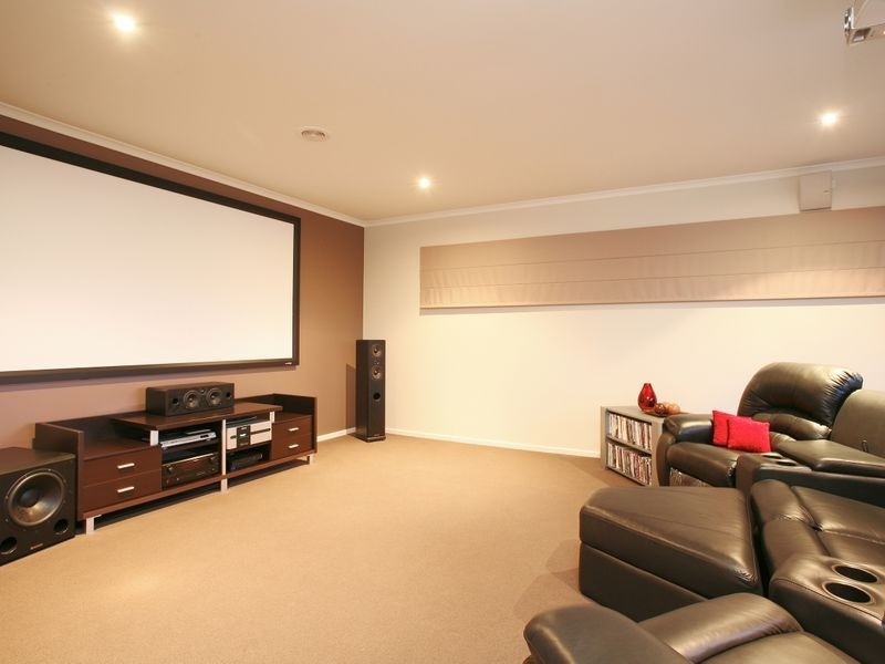 39 Lorikeet Drive, Berwick VIC 3806
