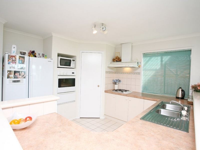 24 Springvalley Way, Narre Warren South VIC 3805