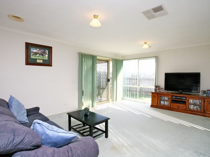 24 Springvalley Way, Narre Warren South VIC 3805