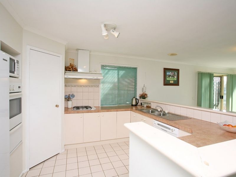 24 Springvalley Way, Narre Warren South VIC 3805