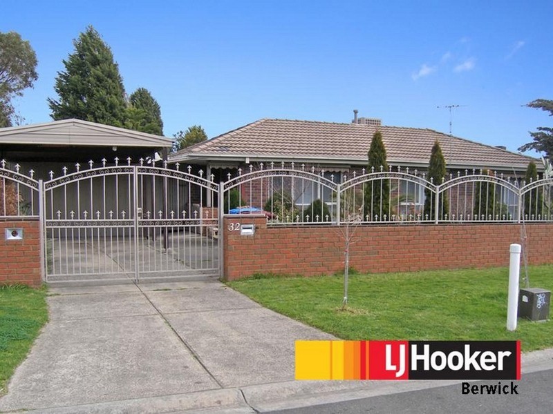 32 Girvan Circuit, Endeavour Hills VIC 3802