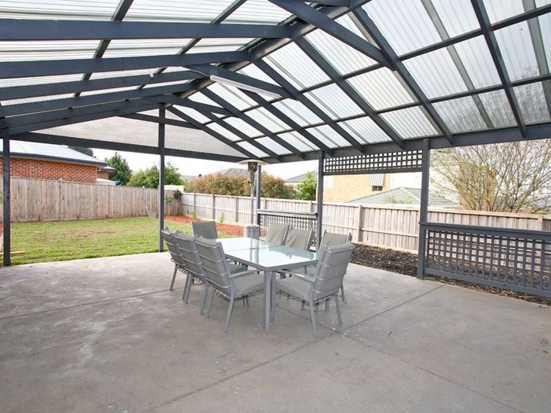 17 Zenith Place, Narre Warren South VIC 3805