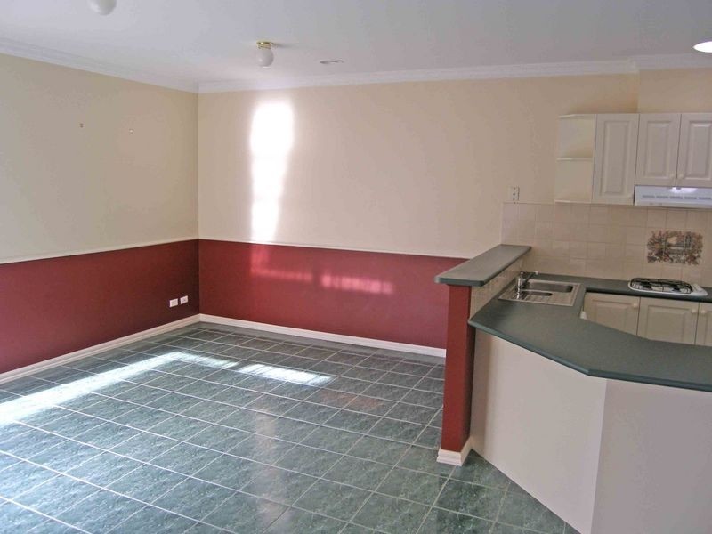 18 Wembley Drive, Berwick VIC 3806