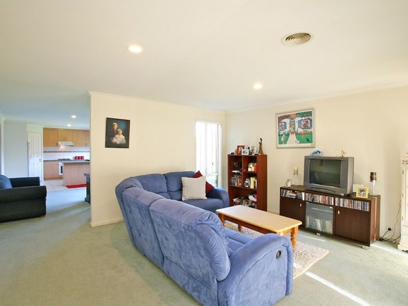 15 Breamlea Way, Cannons Creek VIC 3977