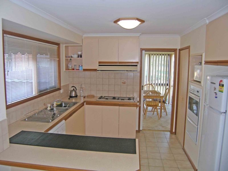 11 Maryn Close, Berwick VIC 3806