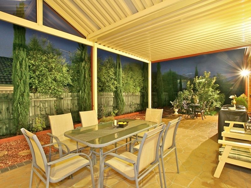 2 Hampton Court, Beaconsfield VIC 3807