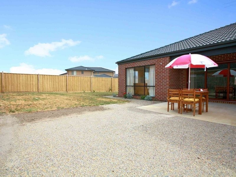 5 Cribb Cove, Narre Warren South VIC 3805