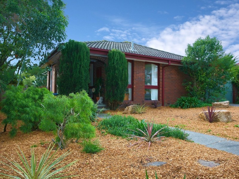 13 Gumbuya Close, Eumemmerring VIC 3177