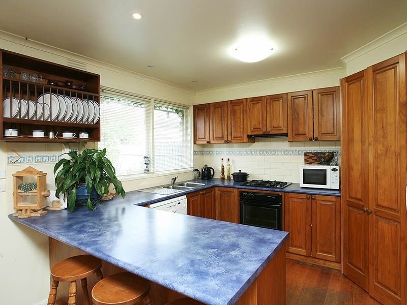 13 Gumbuya Close, Eumemmerring VIC 3177