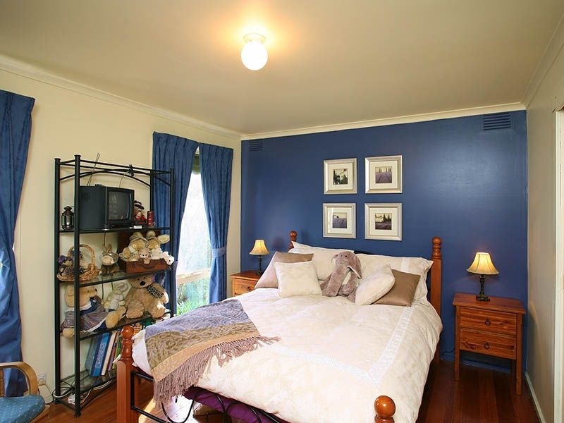 13 Gumbuya Close, Eumemmerring VIC 3177