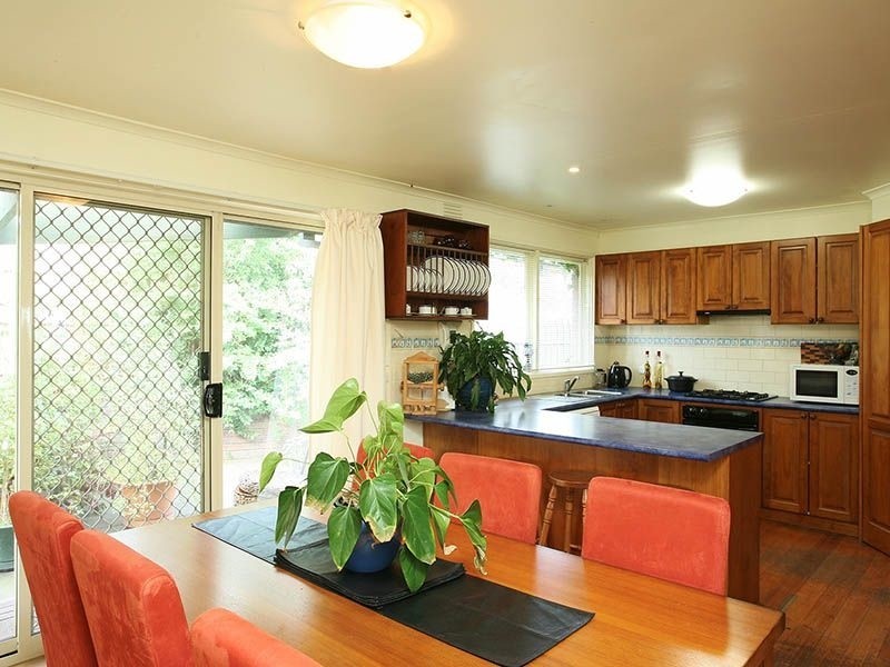 13 Gumbuya Close, Eumemmerring VIC 3177