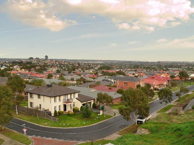 4 Brighton Retreat, Berwick VIC 3806