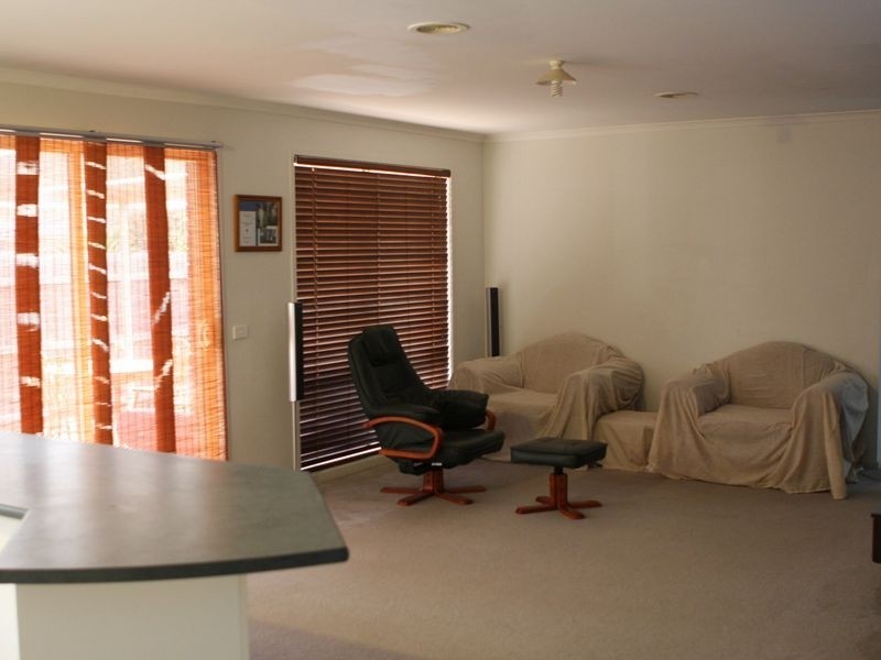 5 Cadell Place, Berwick VIC 3806