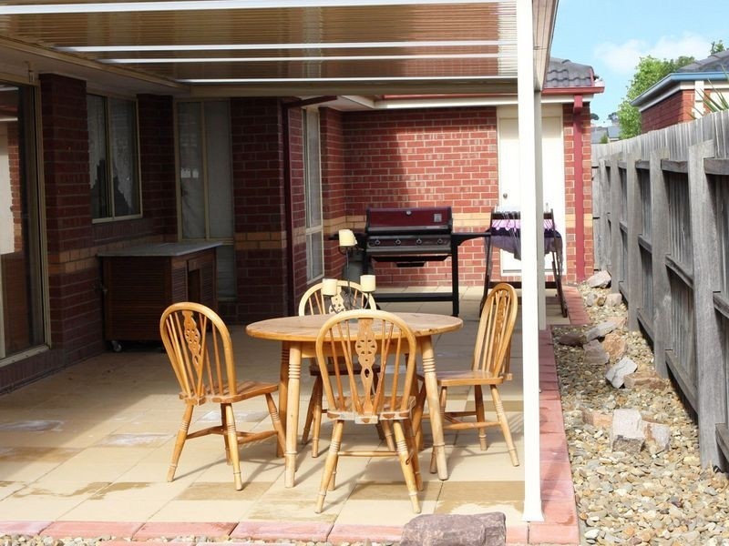 5 Cadell Place, Berwick VIC 3806