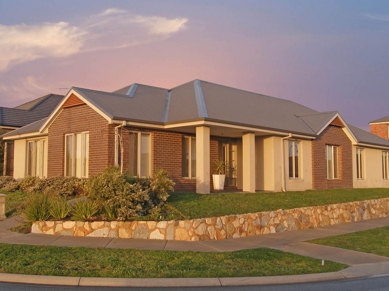 69 Viewgrand Drive, Berwick VIC 3806