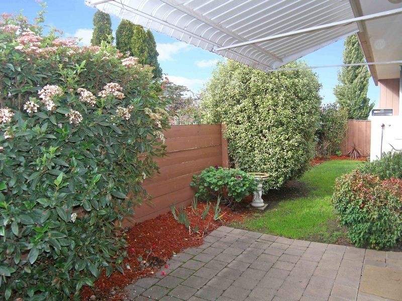 62/6 Melville Park Drive, Berwick VIC 3806