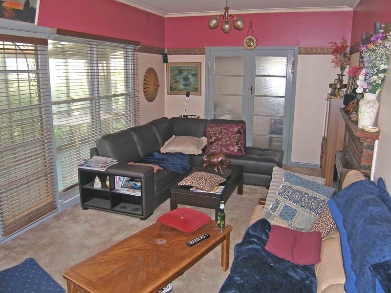 433 Princes Highway, Officer VIC 3809