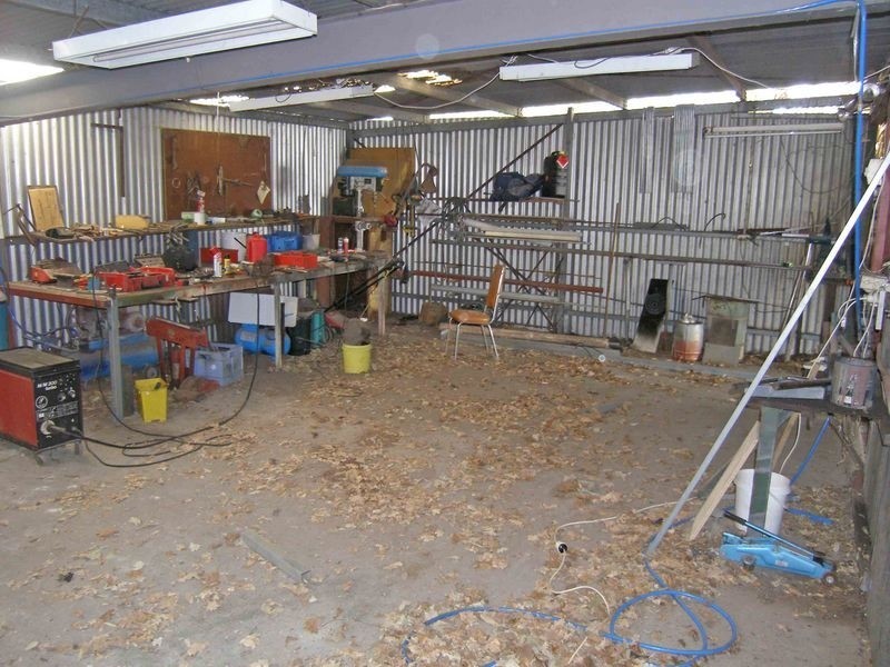 433 Princes Highway, Officer VIC 3809