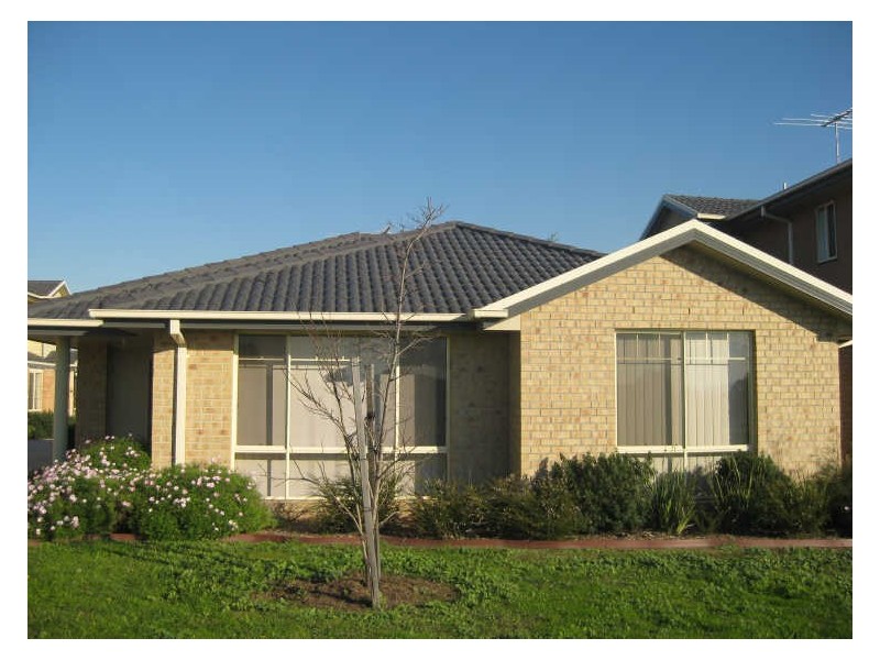 6/23 Farnborough Way, Berwick VIC 3806