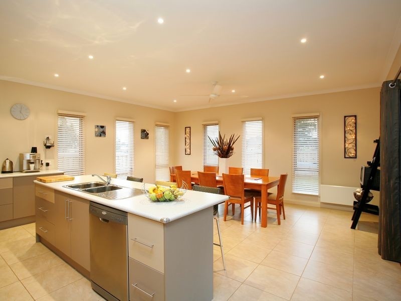 7 Brookfield Court, Berwick VIC 3806