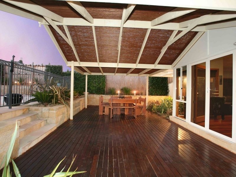 4 Salisbury Court, Berwick VIC 3806