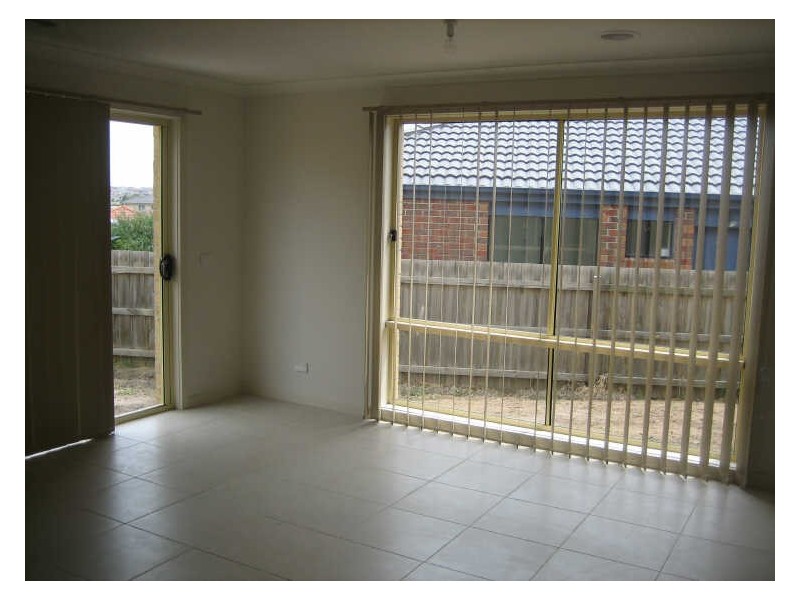 23 Farnborough Way, Berwick VIC 3806