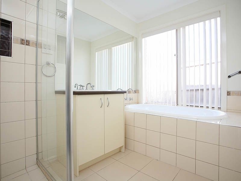 3 Imperia Close, Narre Warren South VIC 3805