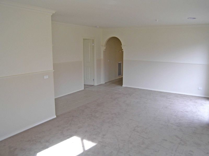 728/47 Thunderbolt Drive, Cranbourne East VIC 3977