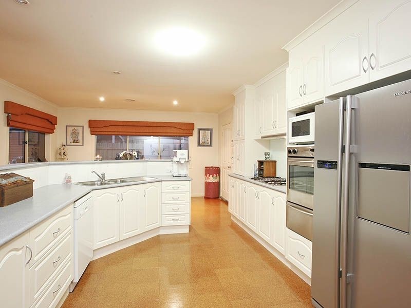 57 Tuileries Rise, Narre Warren South VIC 3805