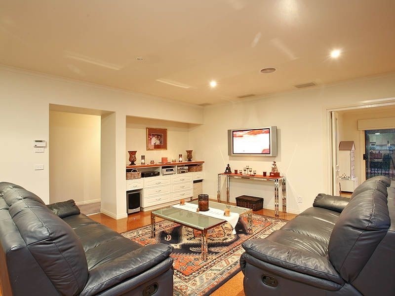 57 Tuileries Rise, Narre Warren South VIC 3805