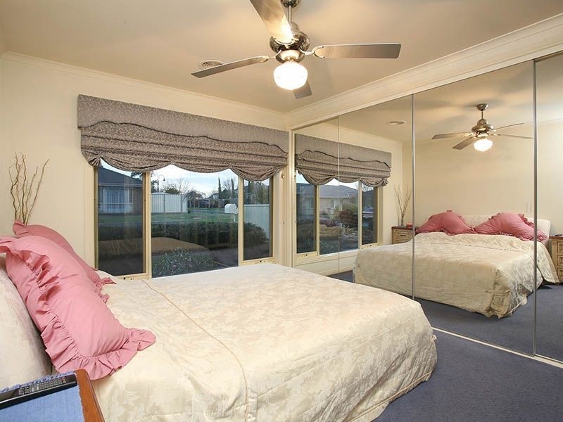 57 Tuileries Rise, Narre Warren South VIC 3805