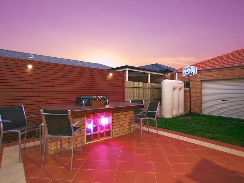 57 Tuileries Rise, Narre Warren South VIC 3805