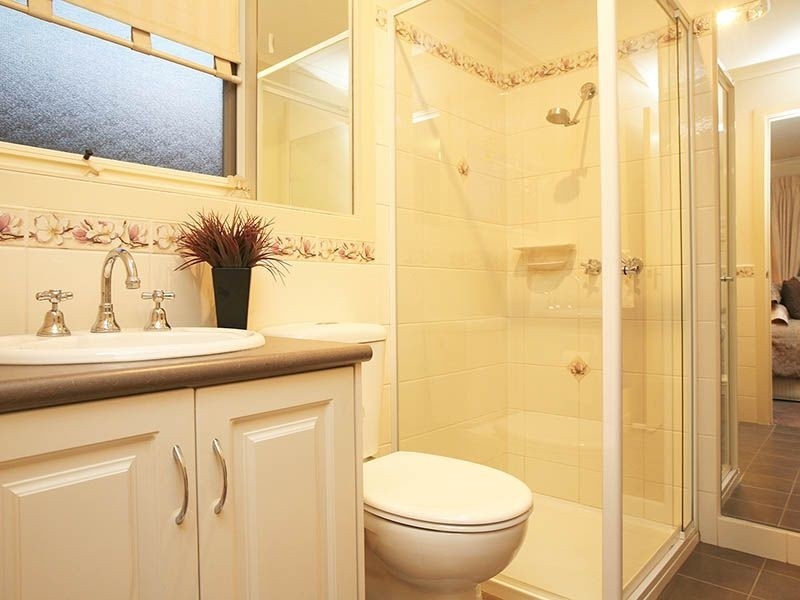 39 Ambleside Crescent, Berwick VIC 3806