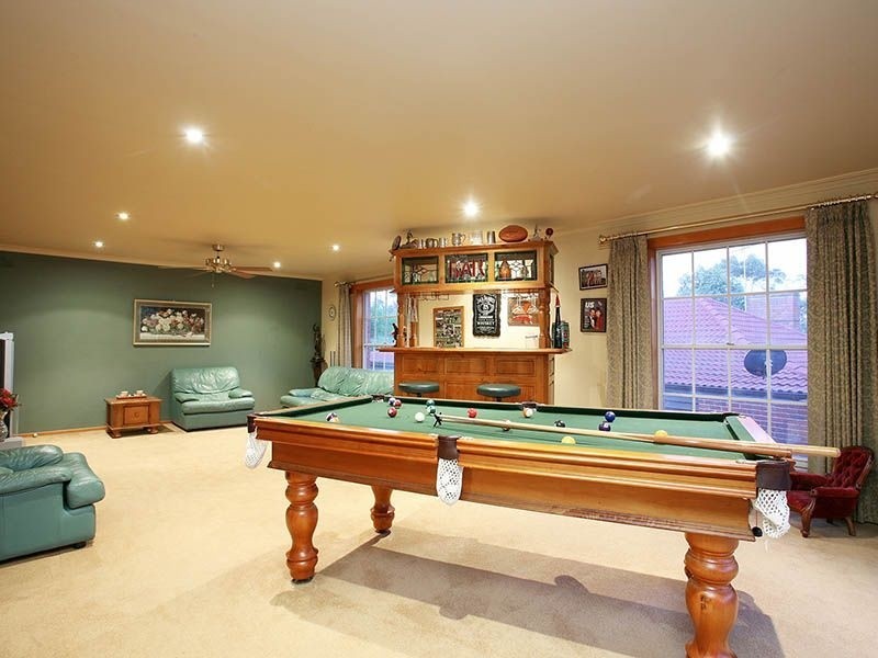 18 Shute Avenue, Berwick VIC 3806