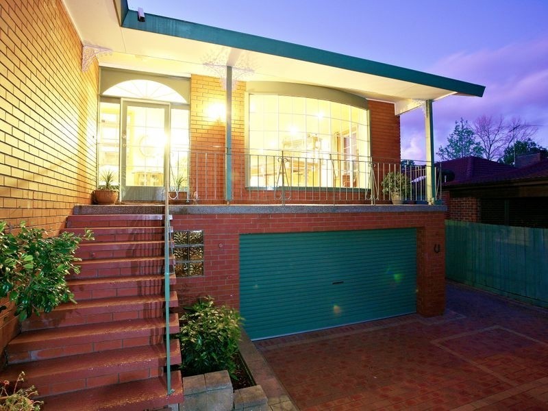 18 Shute Avenue, Berwick VIC 3806