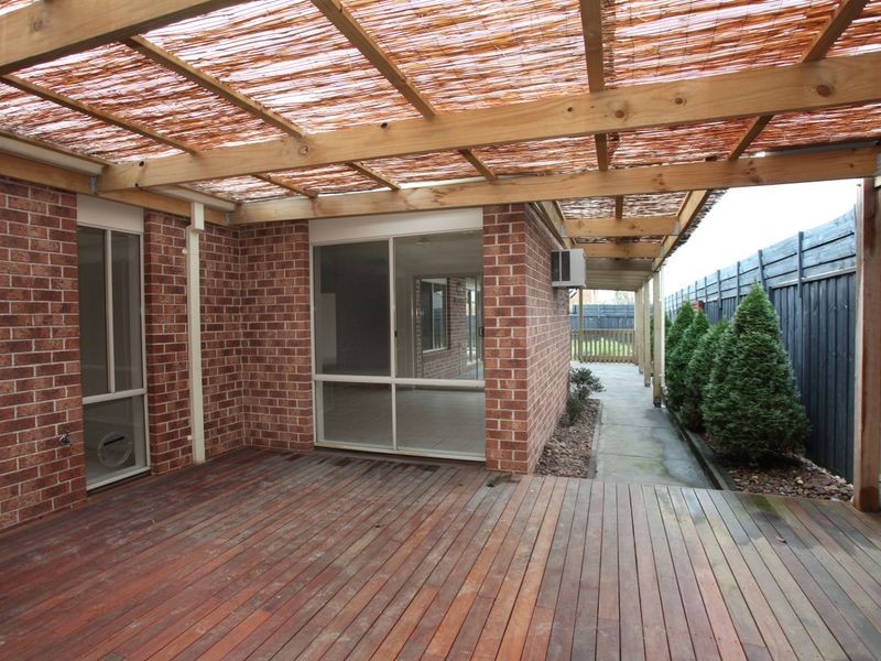 14 Wearingford Avenue, Narre Warren South VIC 3805