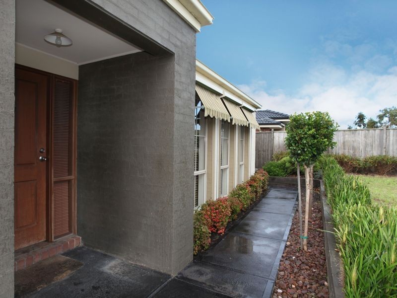 14 Wearingford Avenue, Narre Warren South VIC 3805
