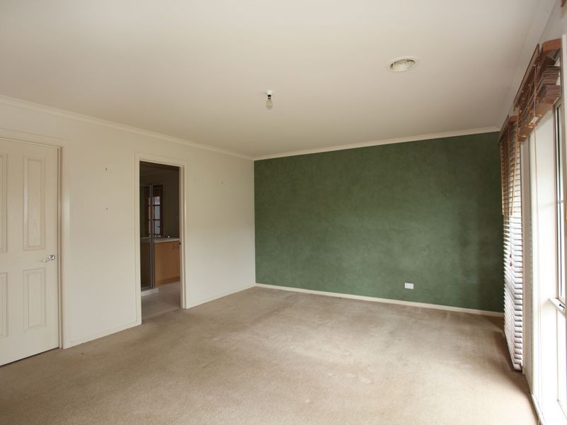 14 Wearingford Avenue, Narre Warren South VIC 3805