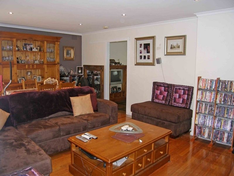 11 Gibson Street, Hallam VIC 3803