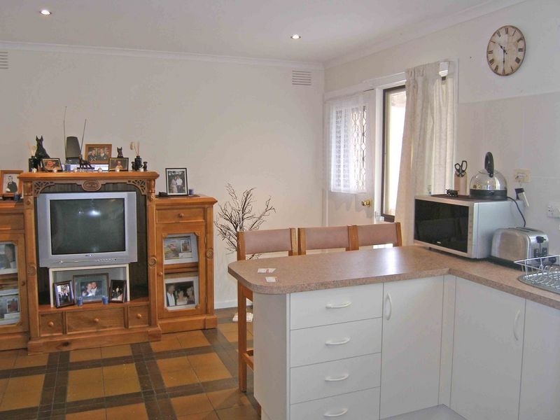 11 Gibson Street, Hallam VIC 3803